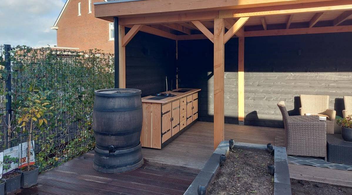 Douglas fir outdoor kitchen in a garden